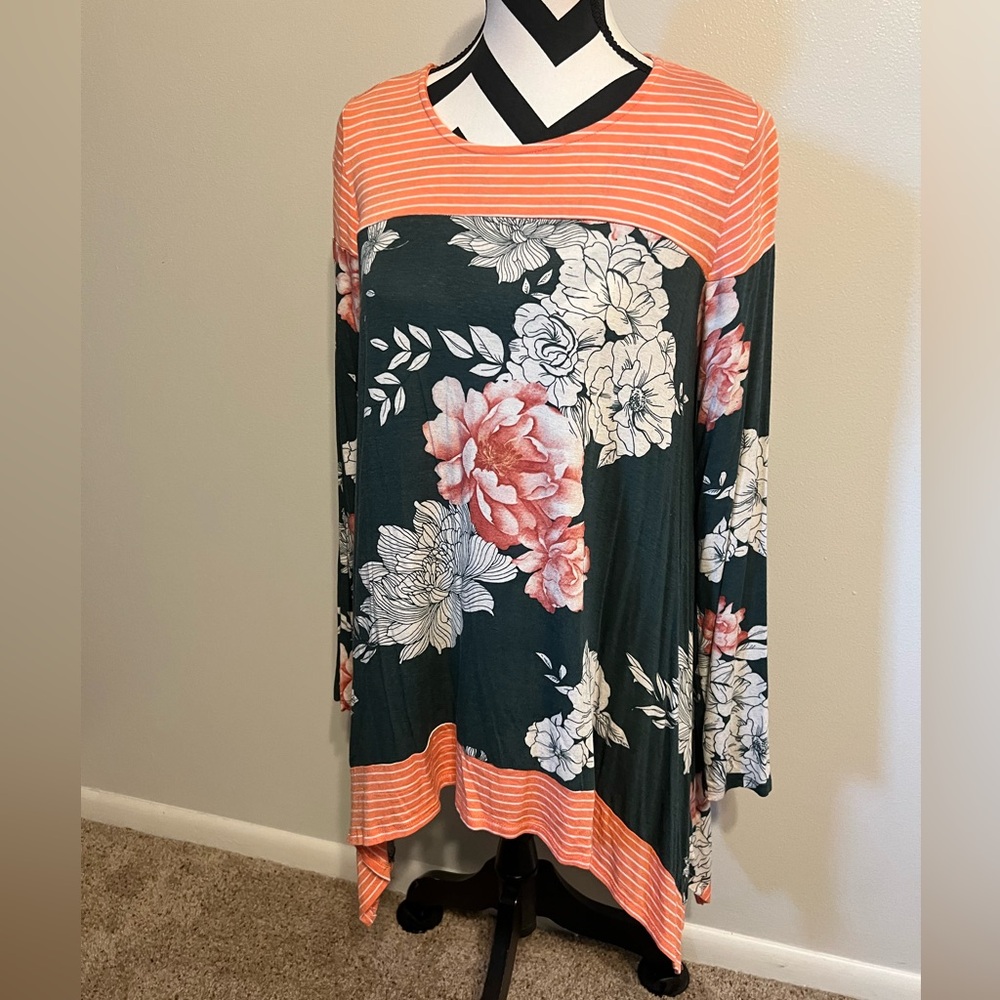 Orange and Green Floral Boutique Top Size L